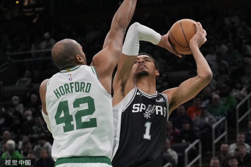 鲍勃受伤与 鲍勃受伤与